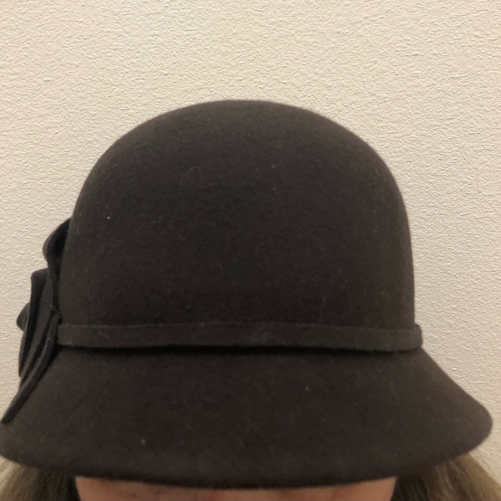 Croft & Barrow  100 % Wool Dark Brown Women's Hat with Floral Detail